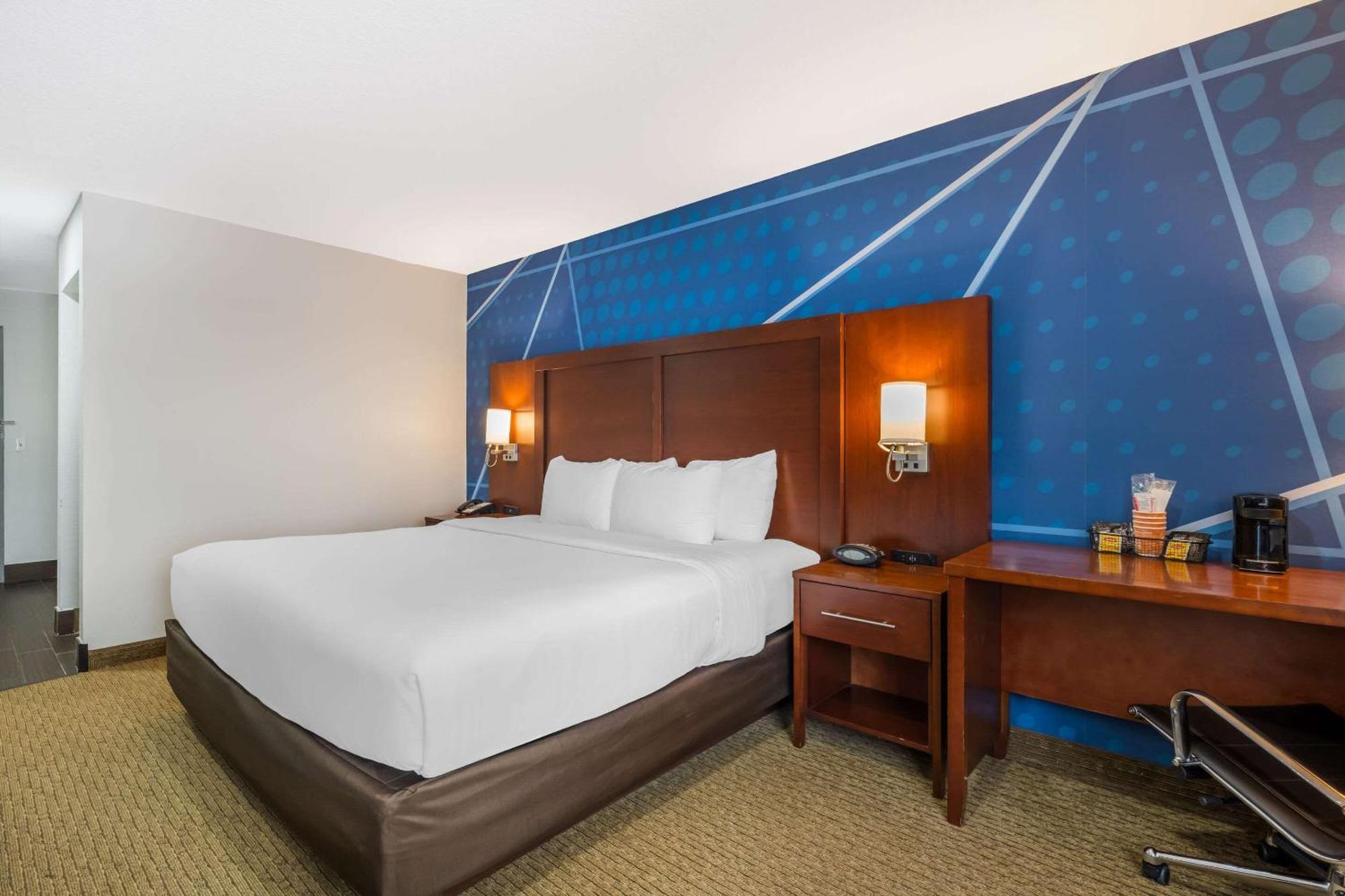 Comfort Suites Omaha East-Каунсъл Блъфс Екстериор снимка