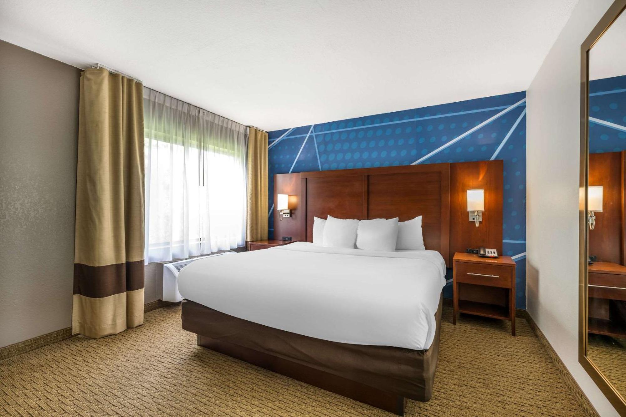 Comfort Suites Omaha East-Каунсъл Блъфс Екстериор снимка