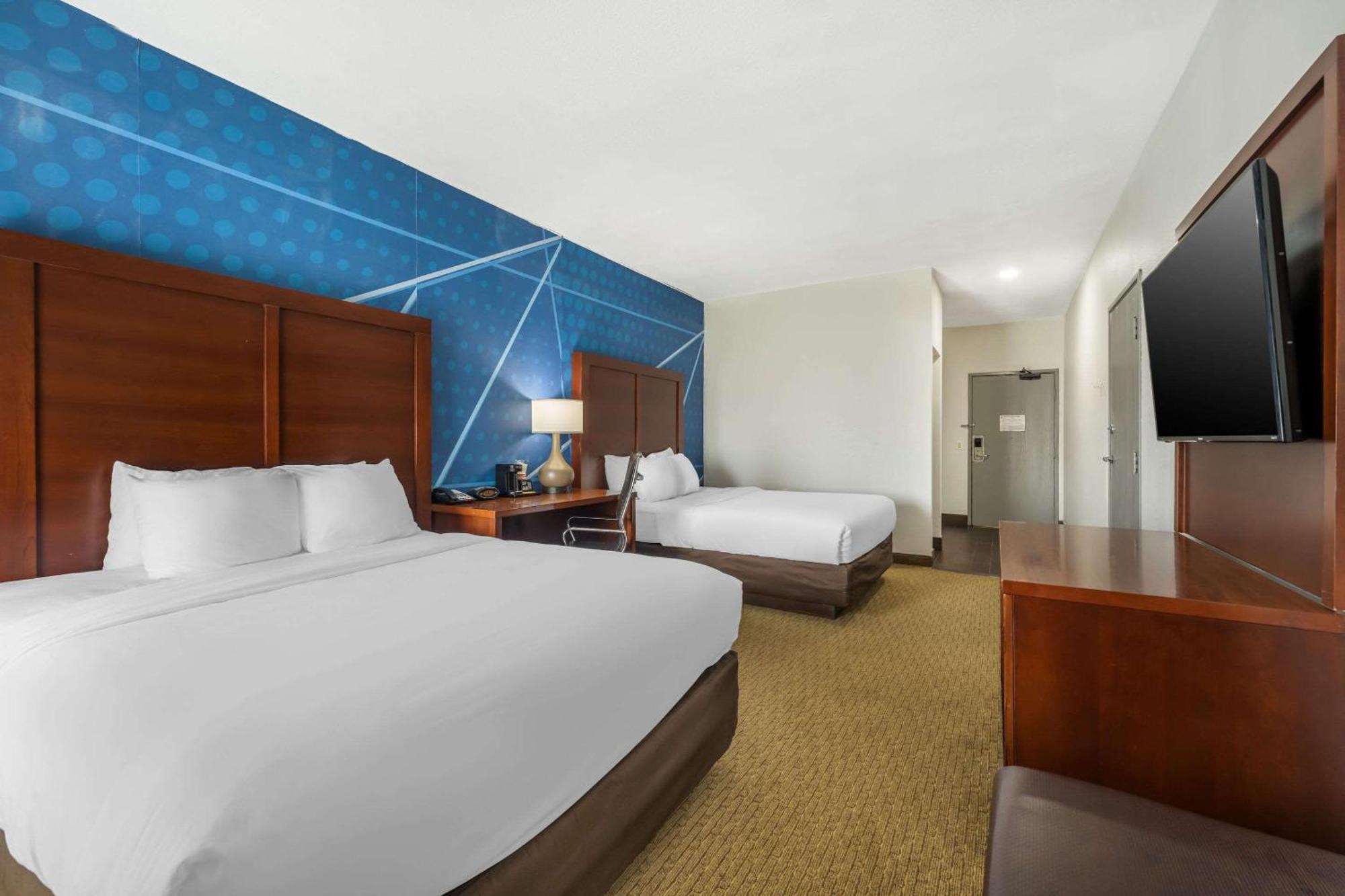 Comfort Suites Omaha East-Каунсъл Блъфс Екстериор снимка
