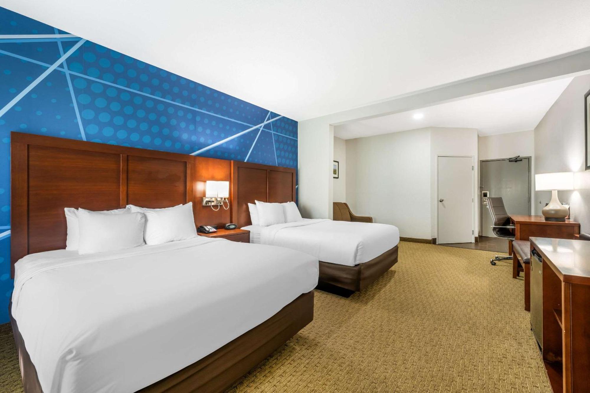 Comfort Suites Omaha East-Каунсъл Блъфс Екстериор снимка