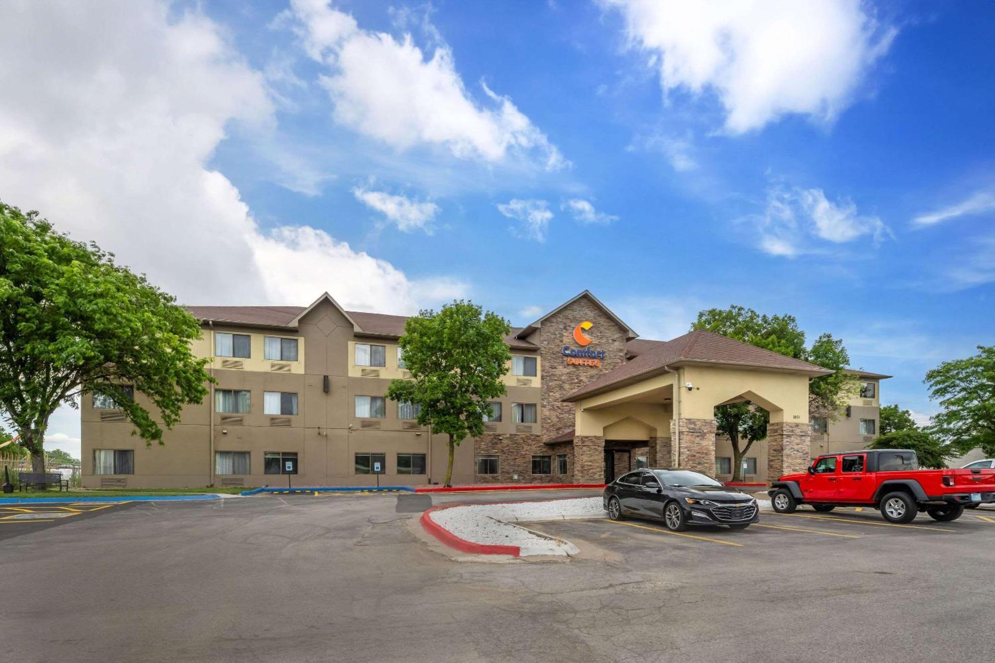 Comfort Suites Omaha East-Каунсъл Блъфс Екстериор снимка