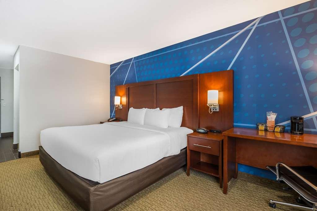 Comfort Suites Omaha East-Каунсъл Блъфс Стая снимка